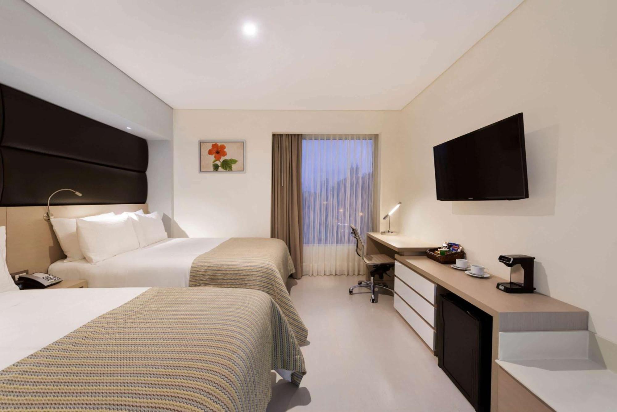Hotel Wyndham Garden Barranquilla Exterior foto